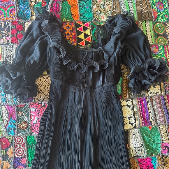 NWT Reformation fann dress - Picture 5 of 6